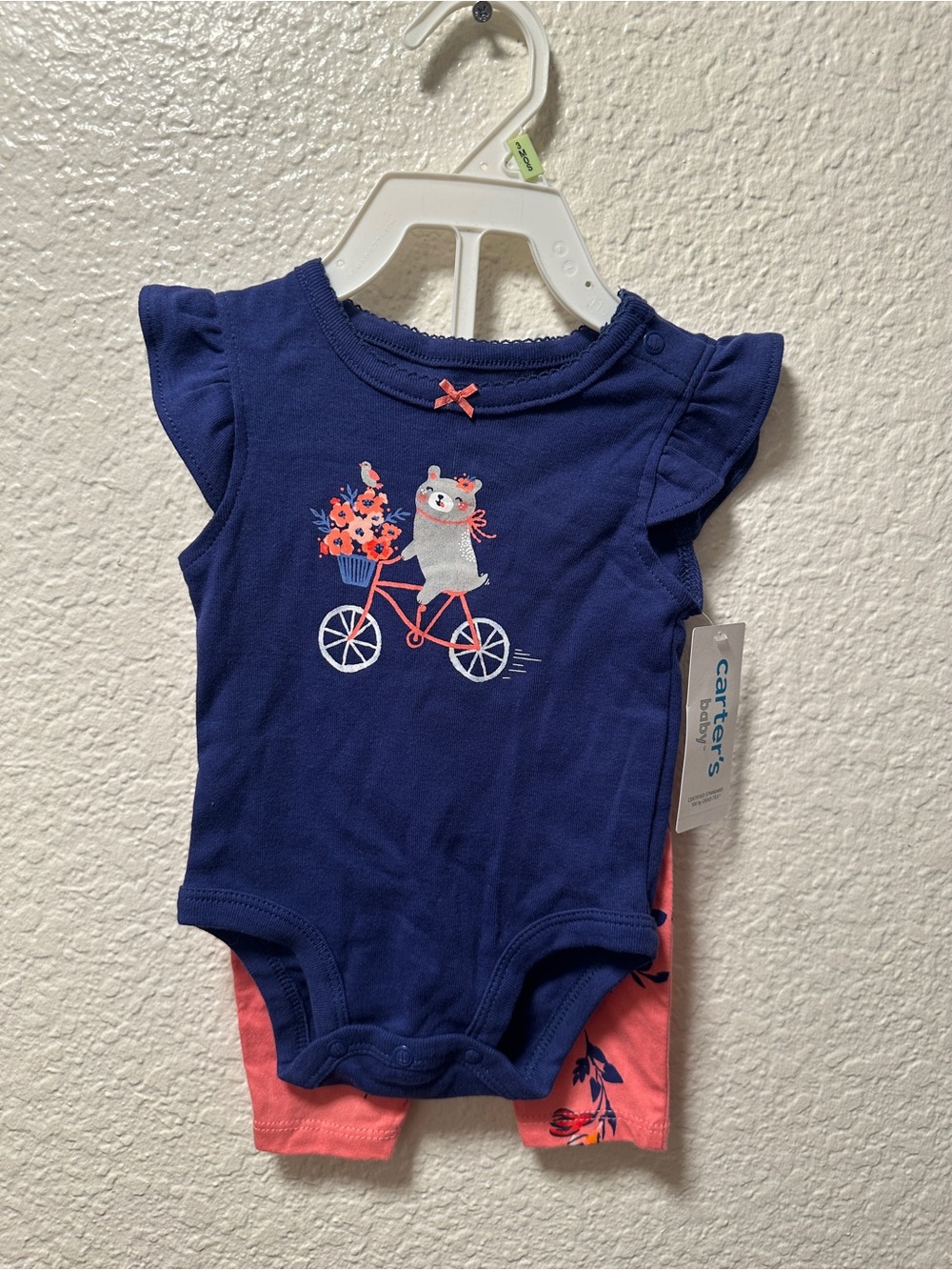 Carter's Baby Girls outfit 3M